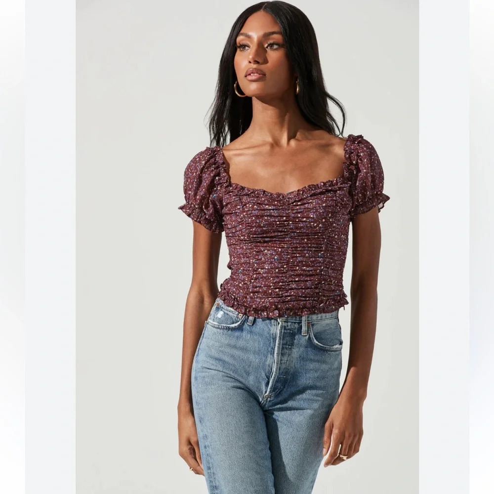 Astr Helena Floral Ruched Top medium NEW